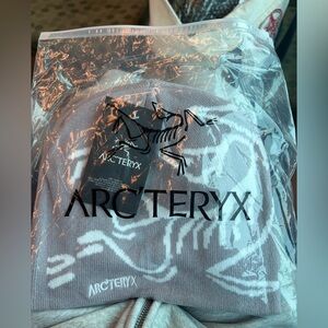 Arc'teryx Light Gray Knit Beanie